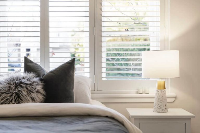 best paint sheen for small room walls