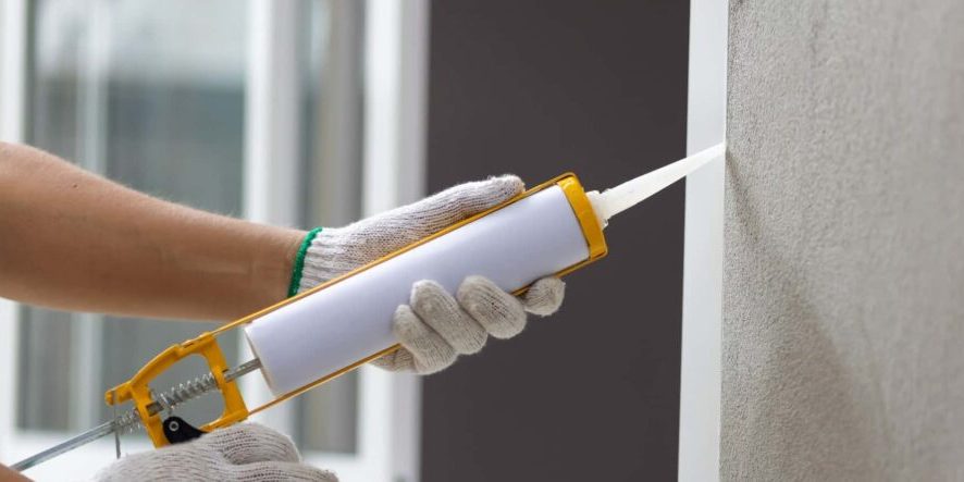 should you caulk before exterior painting
