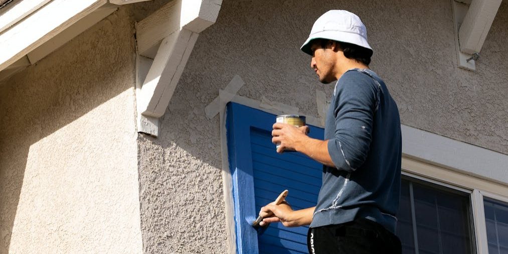 when to schedule an exterior painting project
